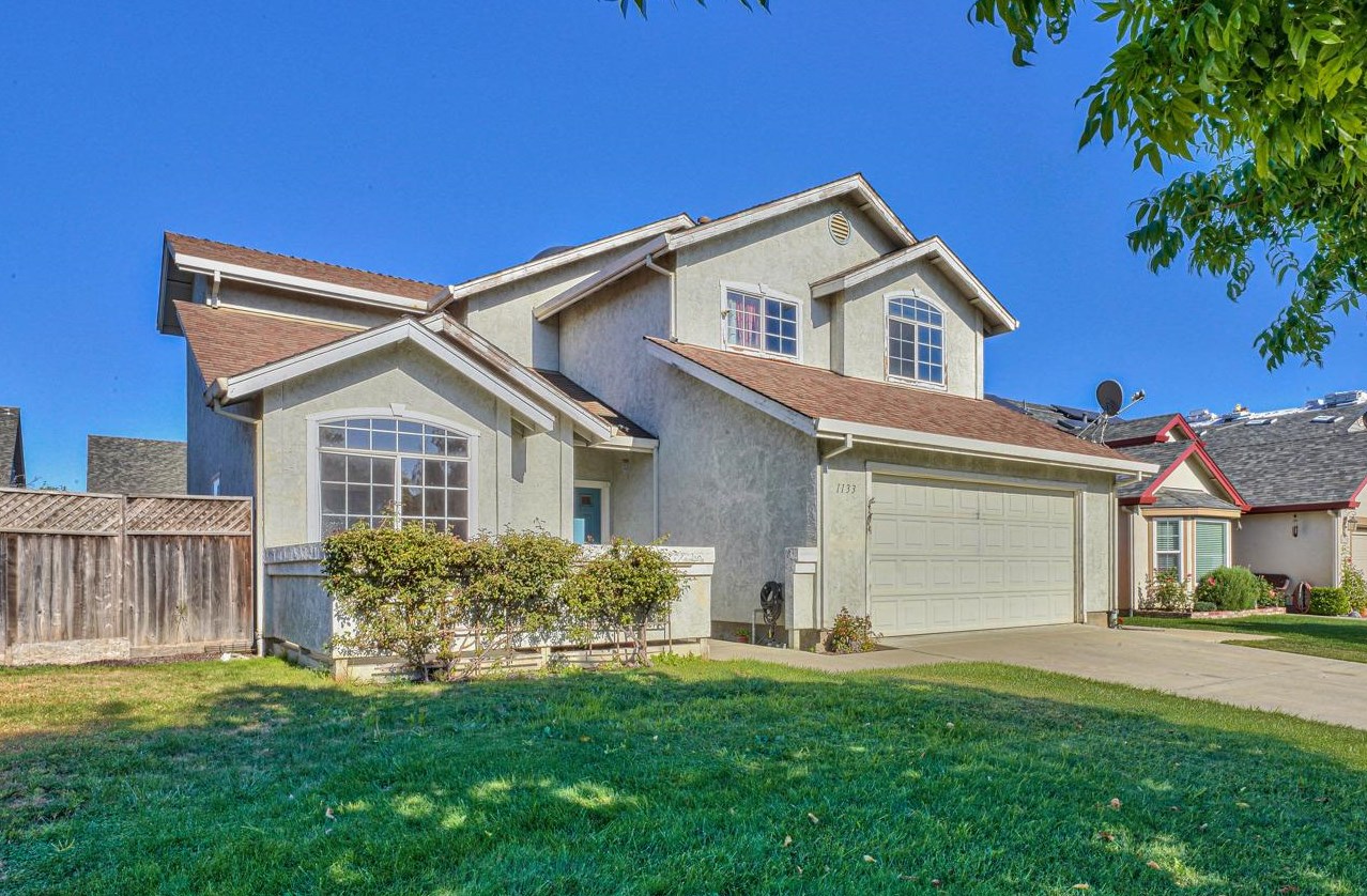1133 Cape Cod Way, Salinas, CA 93906-4916
