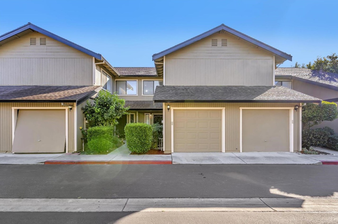 801 Nash Rd C4, Hollister, CA 95023