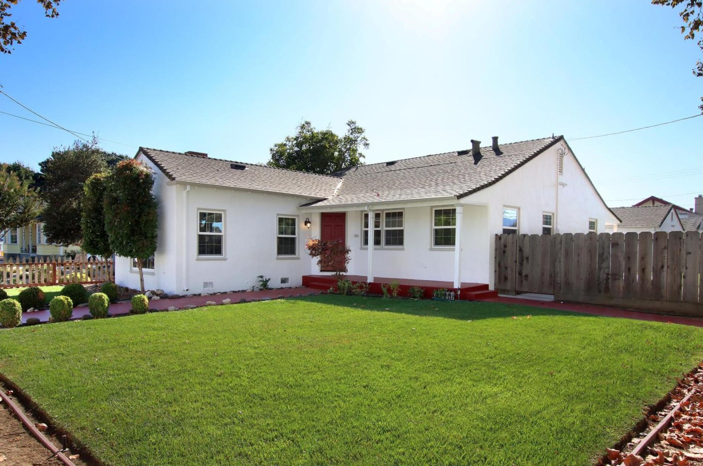 489 Haydon St, Hollister, CA 95023