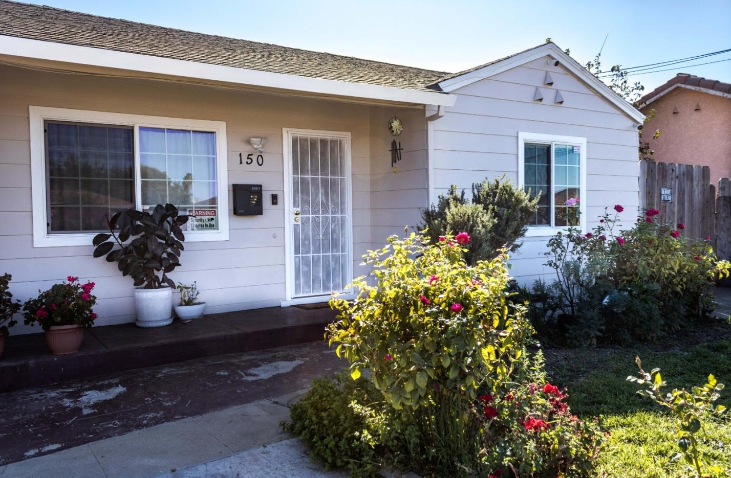 150 Paloma Ave, Salinas, CA 93905-2825