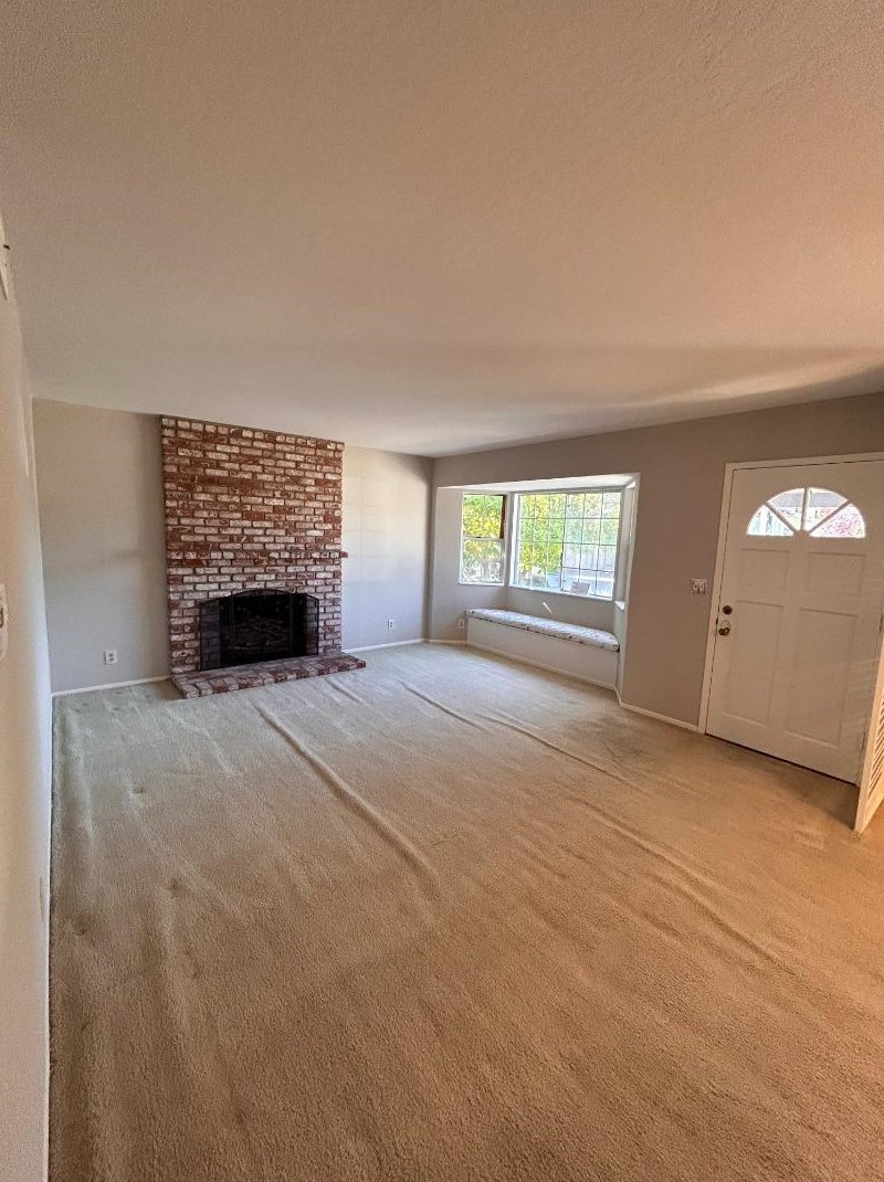 7620 W Hill Ln, Cupertino, CA 95014