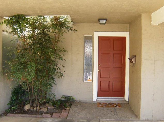 1253 Los Olivos Dr 45, Salinas, CA 93901