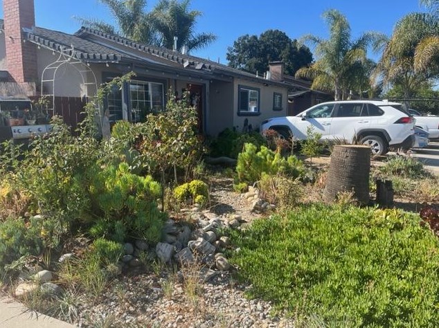 271 San Juan Dr, Hollister, CA 95023