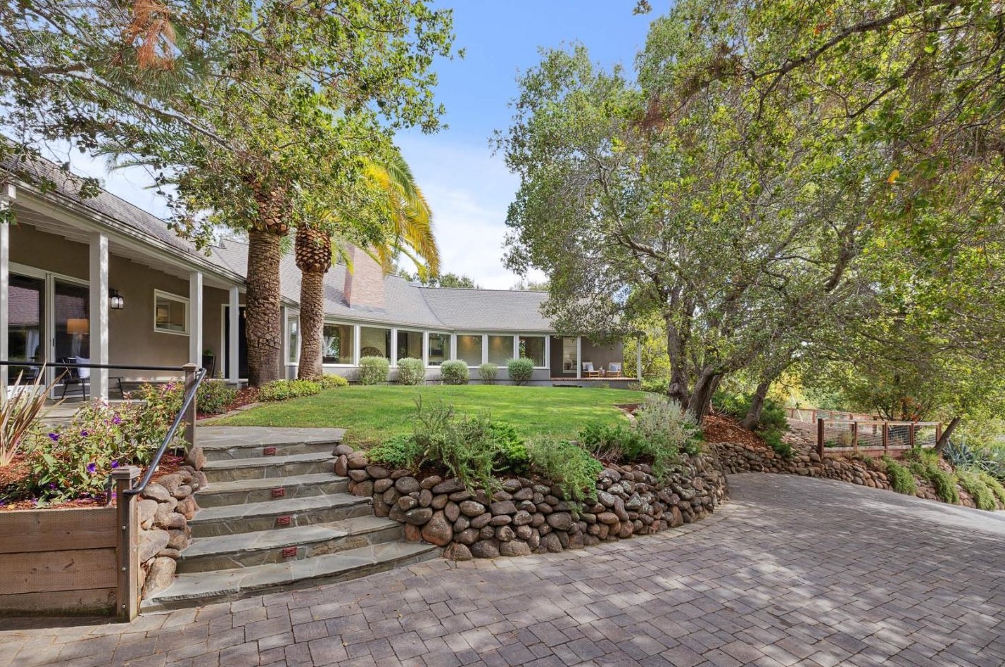 180 S Palomar Dr, Redwood City, CA 94062