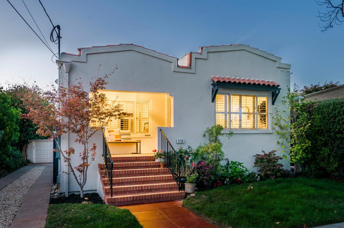 1114 Grove Ave, Burlingame, CA 94010