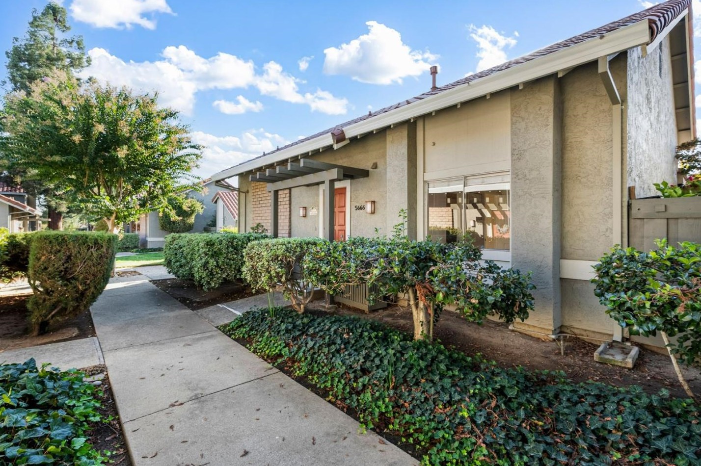 5666 Sunflower Ln, San Jose, CA 95118-3547