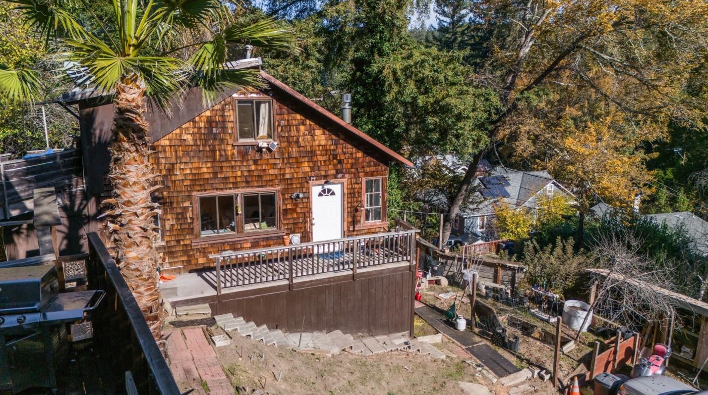 30 Highland Ave, Felton, CA 95018