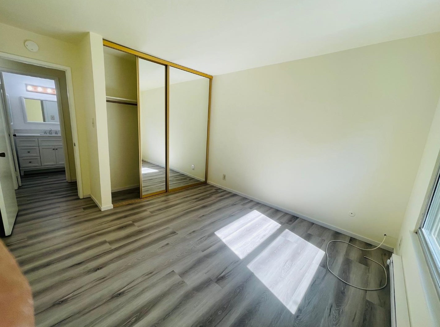 209 Boardwalk Ave B, San Bruno, CA 94066