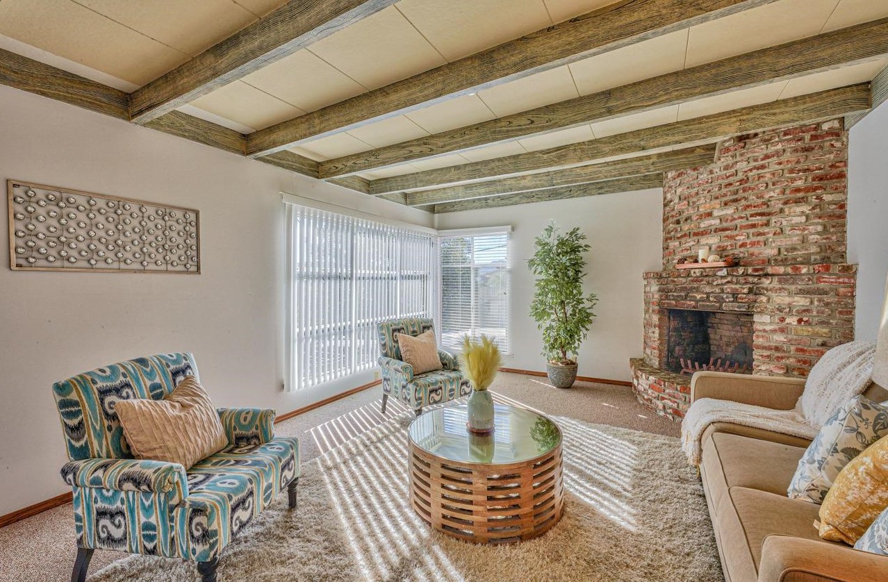 1056 Harrison St, Monterey, CA 93940