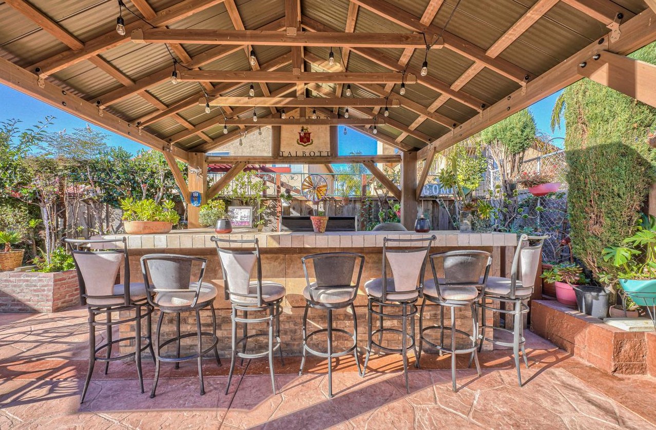 928 Cortina Way, Salinas, CA 93905