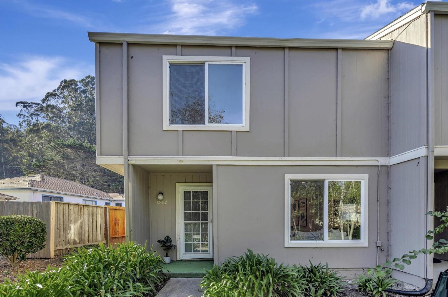 1302 Rosita Rd, Pacifica, CA 94044