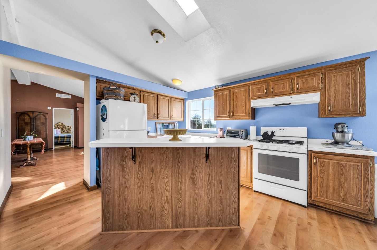 8645 Archer Rd, Salinas CA  93907-8791 exterior