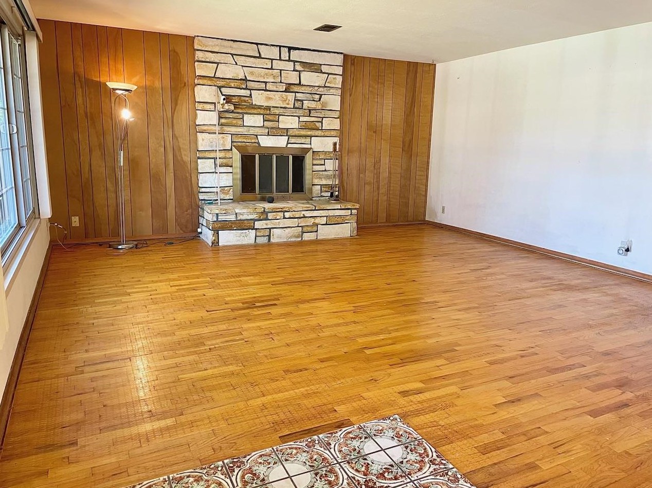118 San Jose St, Salinas, CA 93901-3033
