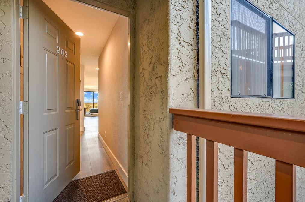 202 Seascape Resort Dr, Aptos, CA 95003