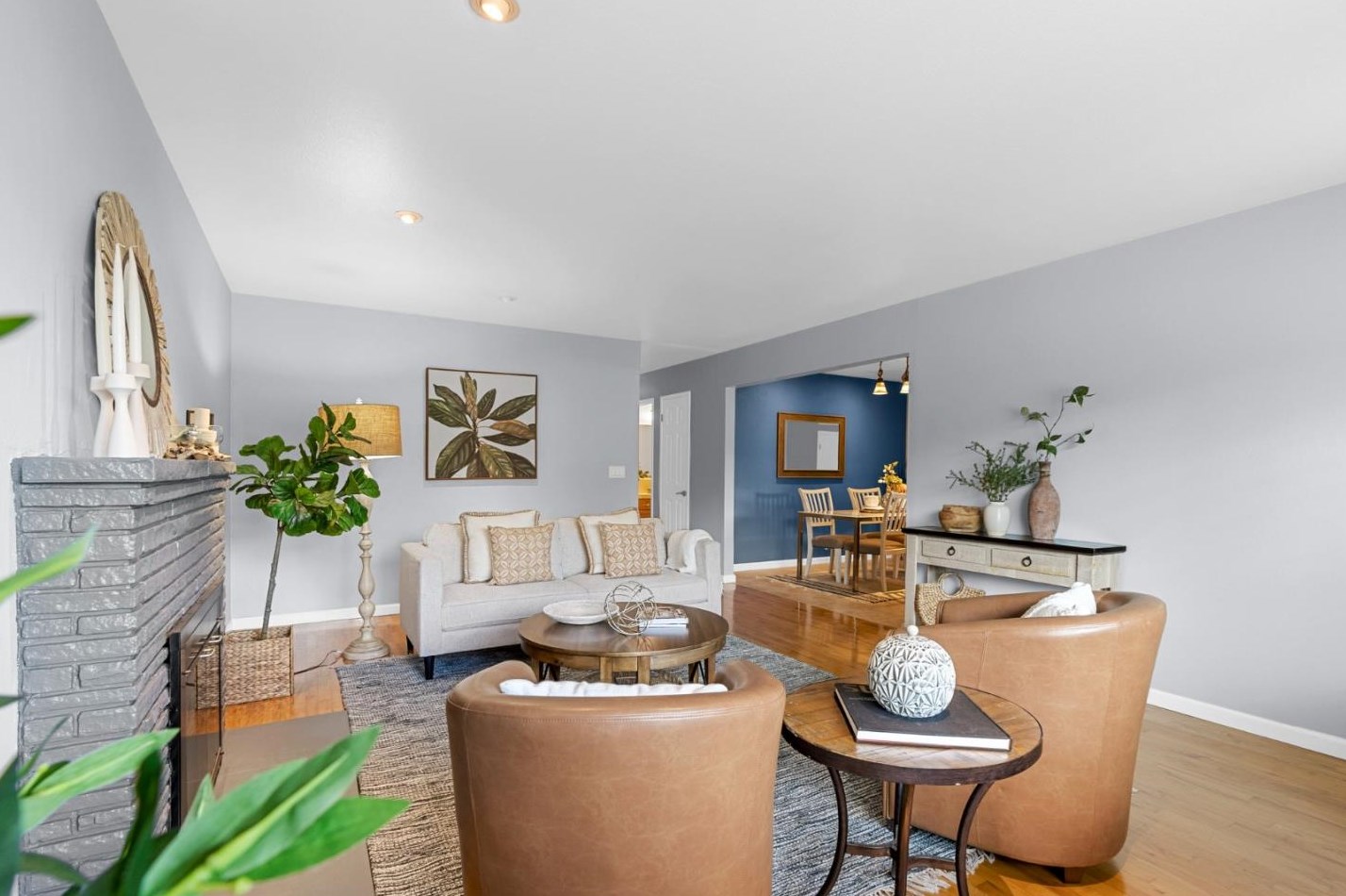 780 Bellarmine Dr, Salinas CA  93901-1109 exterior