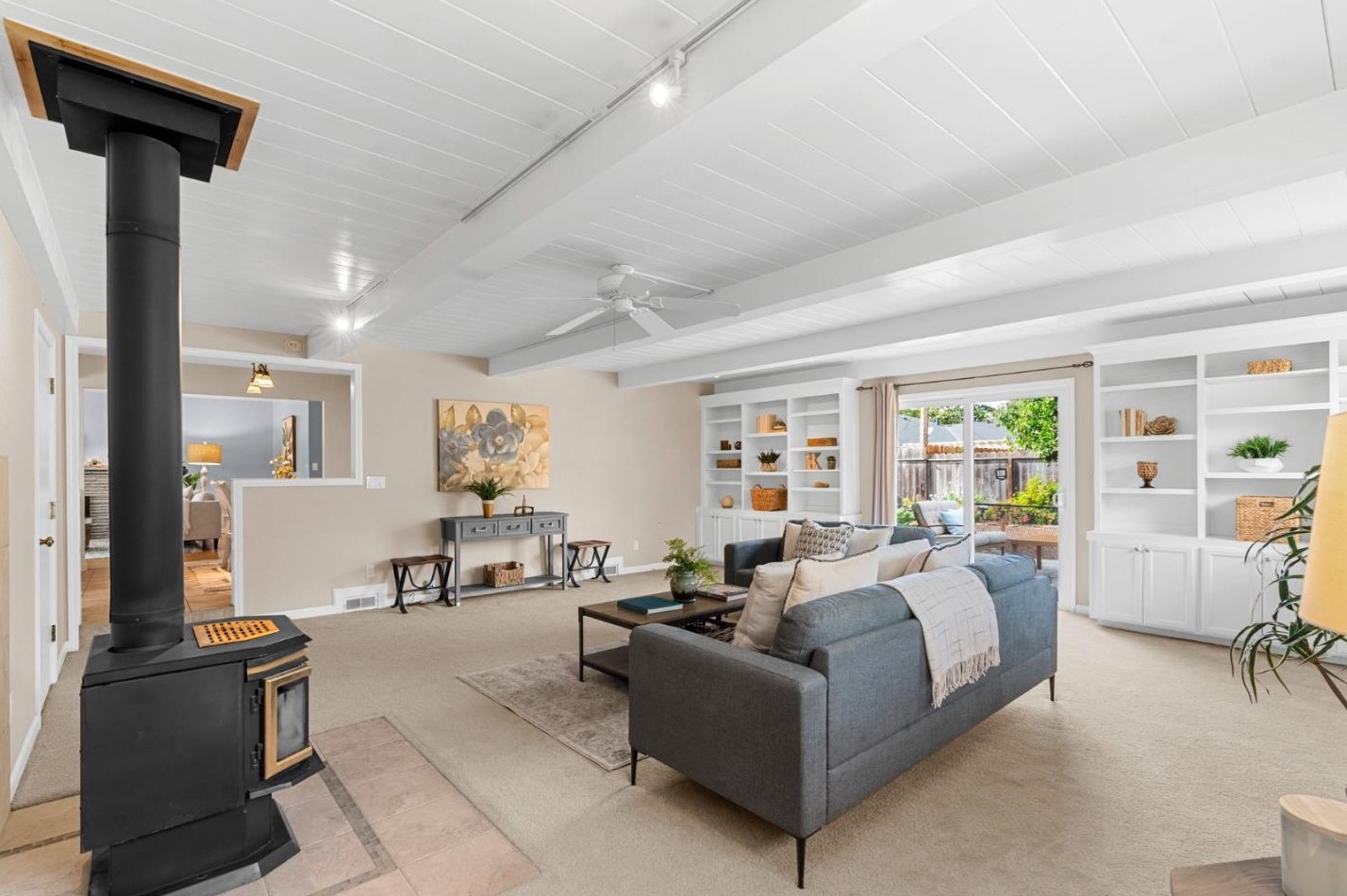 780 Bellarmine Dr, Salinas CA  93901-1109 exterior