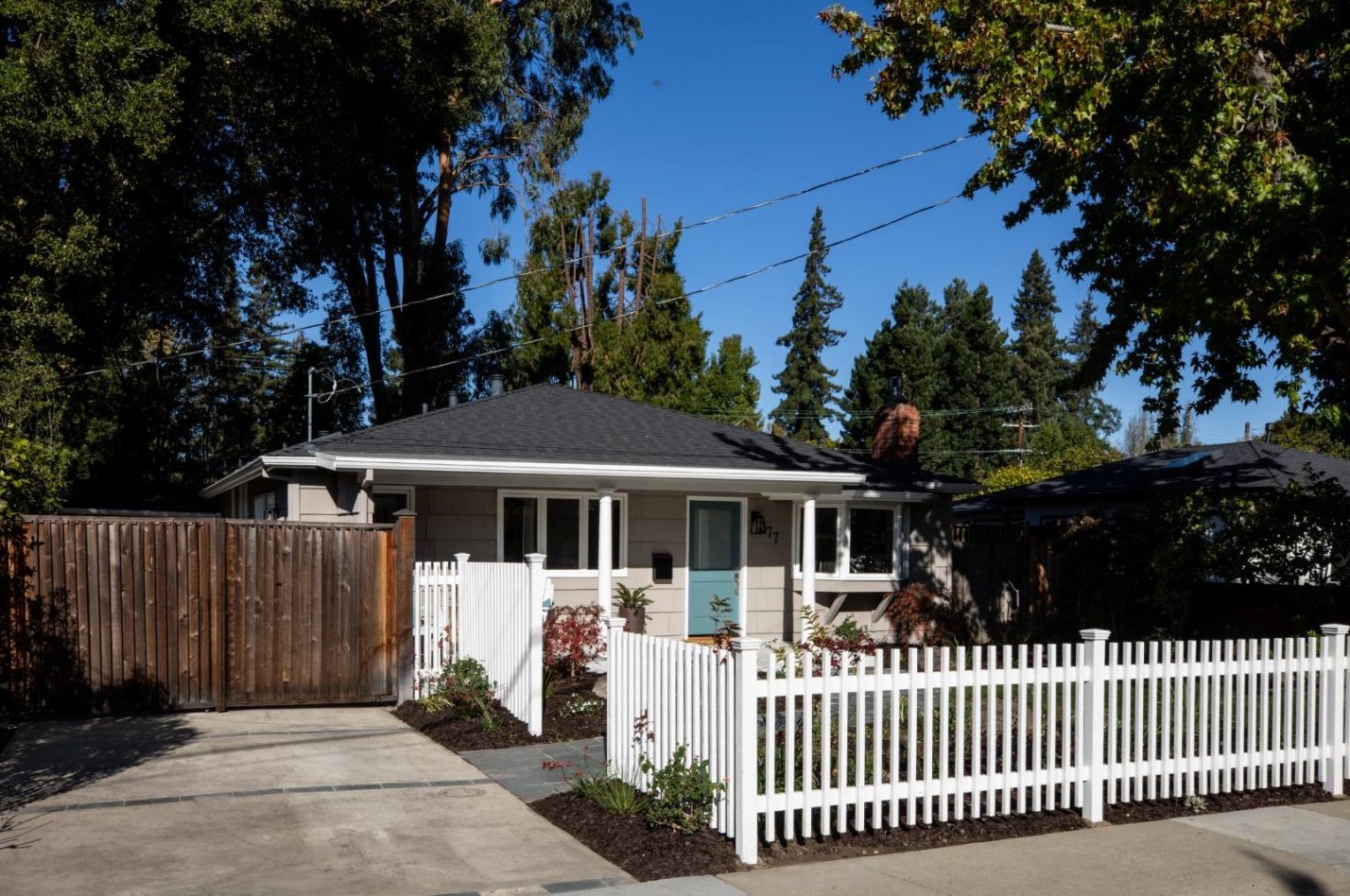 377 Mckendry Dr, Menlo Park, CA 94025