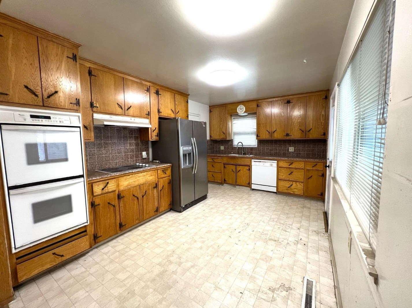 75 Mclellan Ave, San Mateo, CA 94403-2825