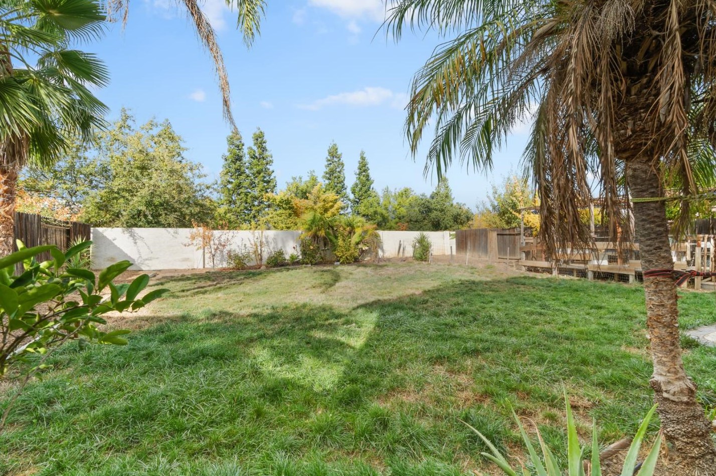 1825 Tioga Pass Way, Antioch CA  94531-9073 exterior