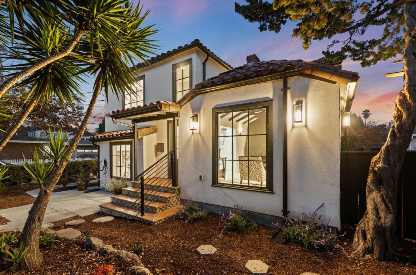 1124 Fifth Ave, Redwood City, CA 94063