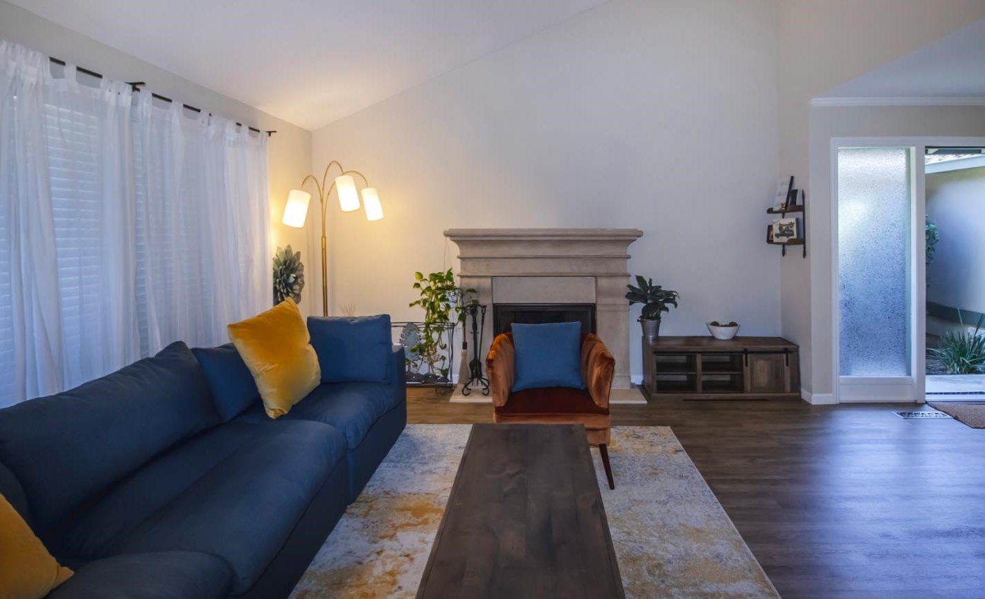 3470 Glendora Dr, San Mateo CA  94403-3942 exterior