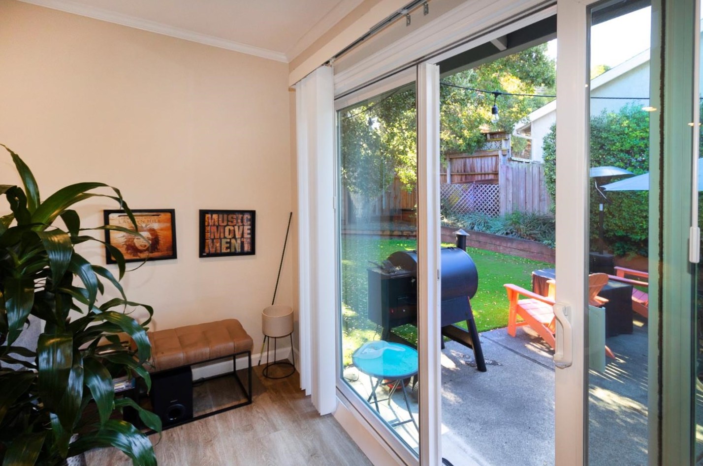 3470 Glendora Dr, San Mateo CA  94403-3942 exterior