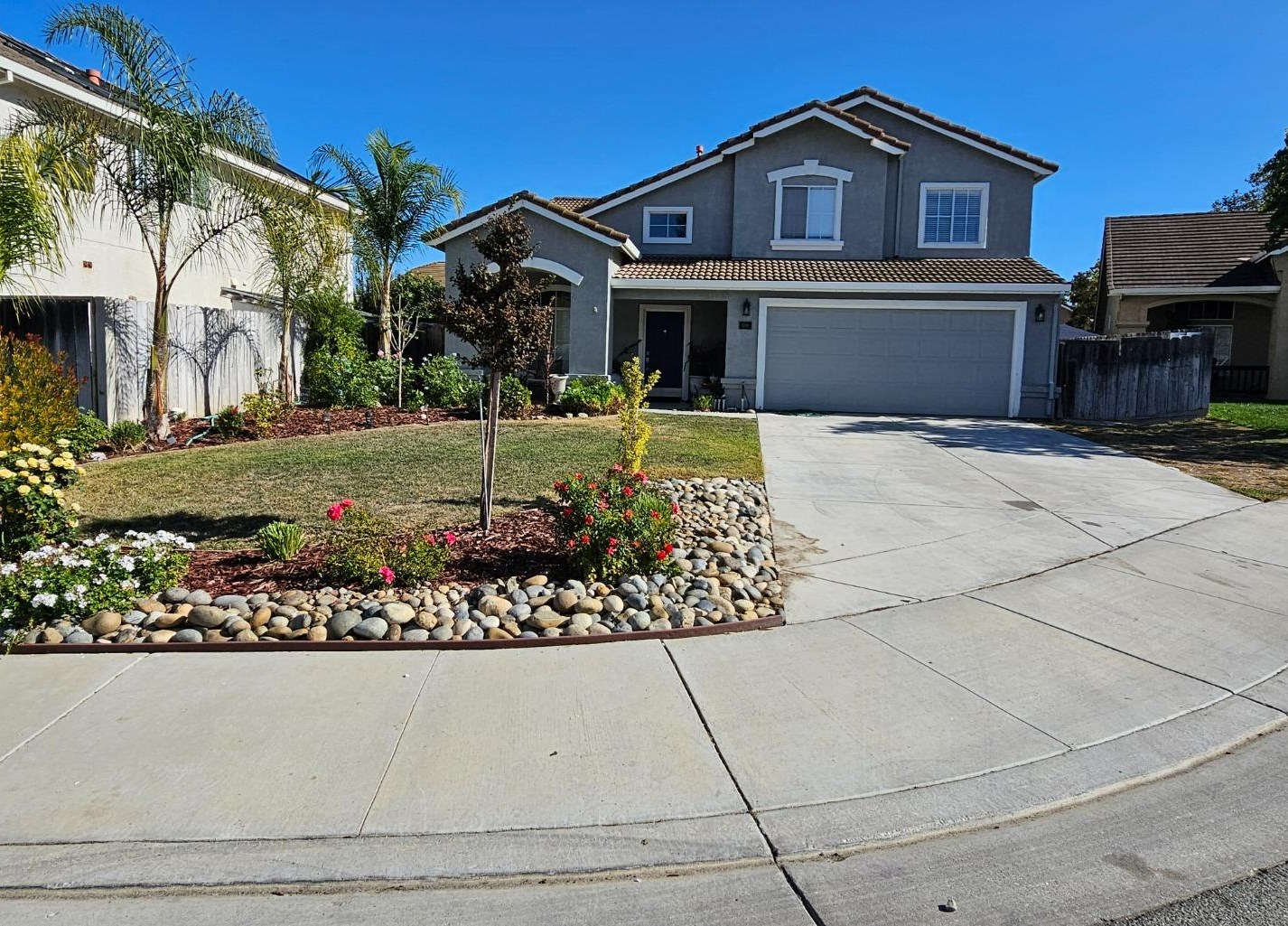 1241 Sequoia Ct, Hollister, CA 95023