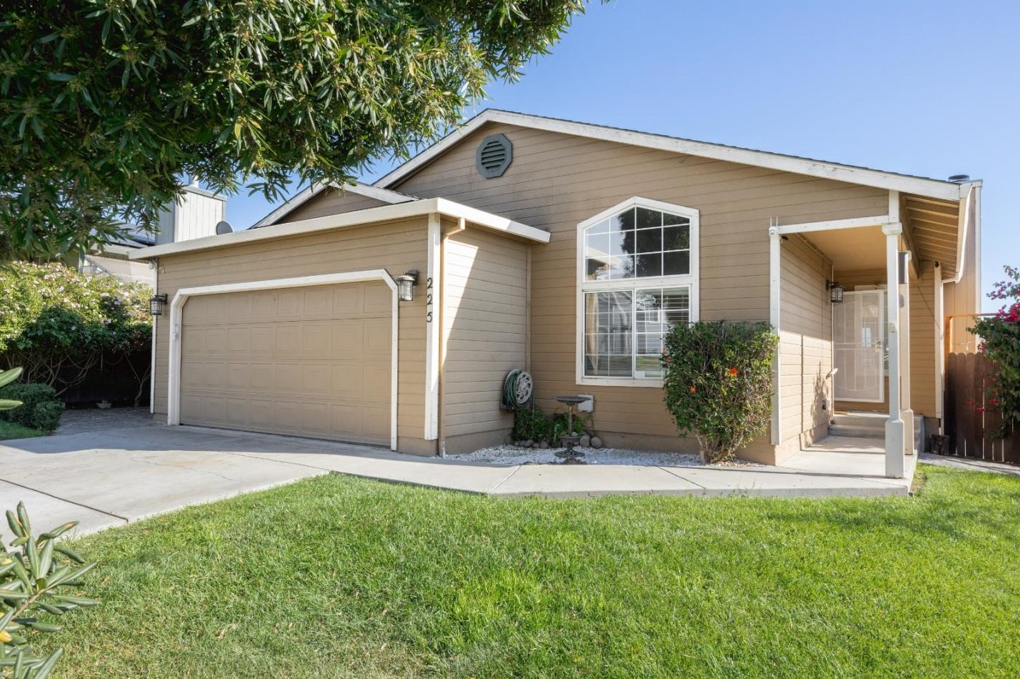 225 Kimberly Ln, Watsonville, CA 95076