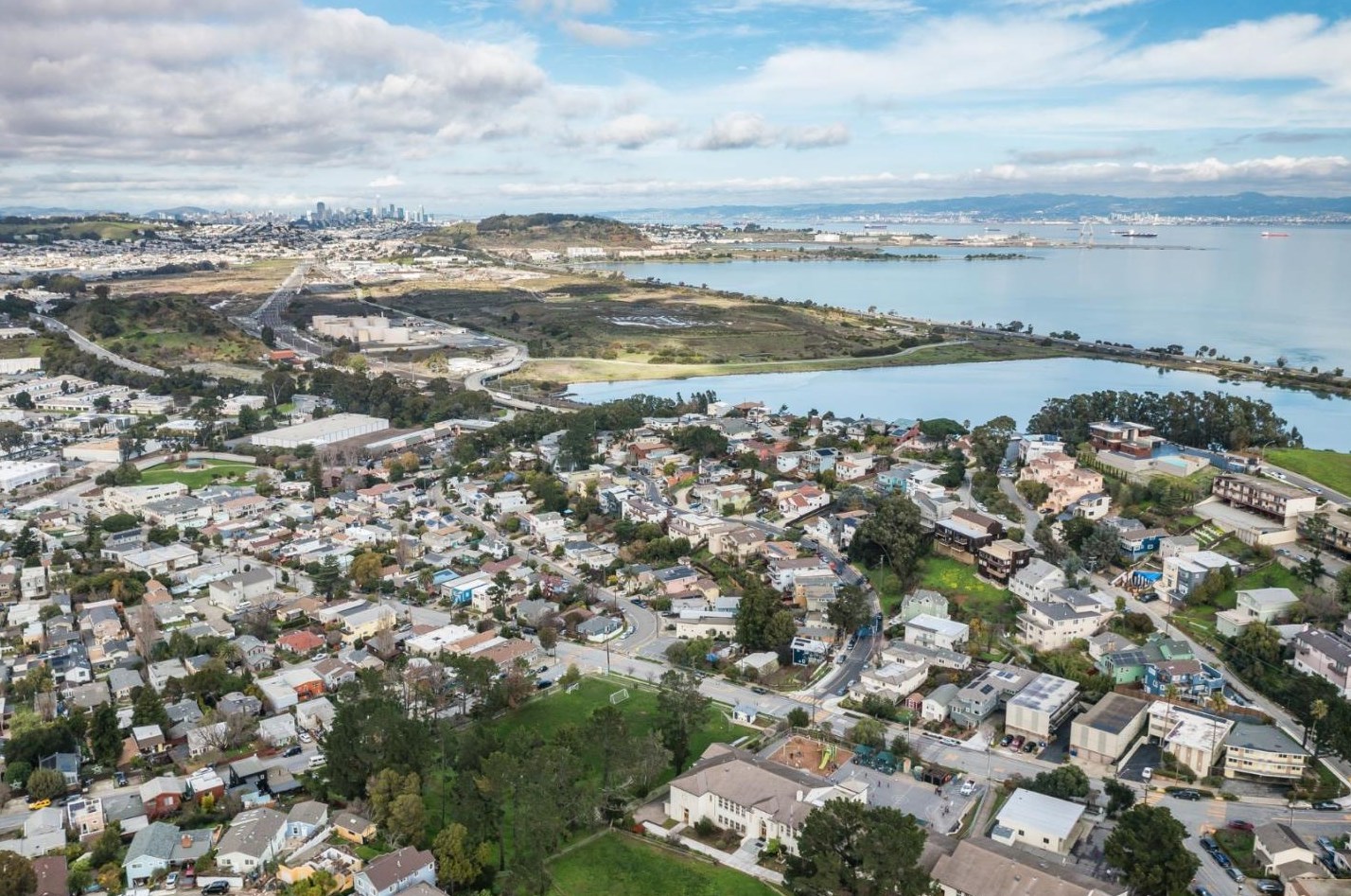 291 Santa Clara St, Brisbane, CA 94005