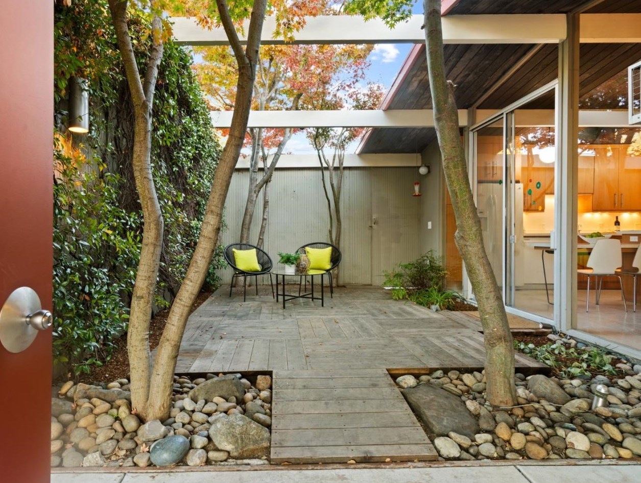 6148 Willowgrove Ln, Cupertino, CA 95014