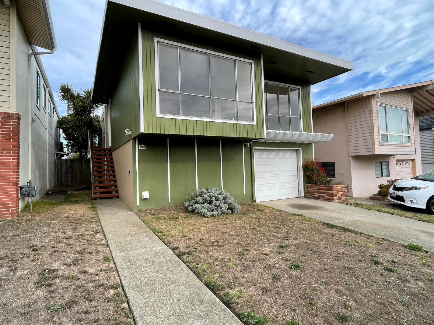 1341 Southgate Ave, Daly City, CA 94015