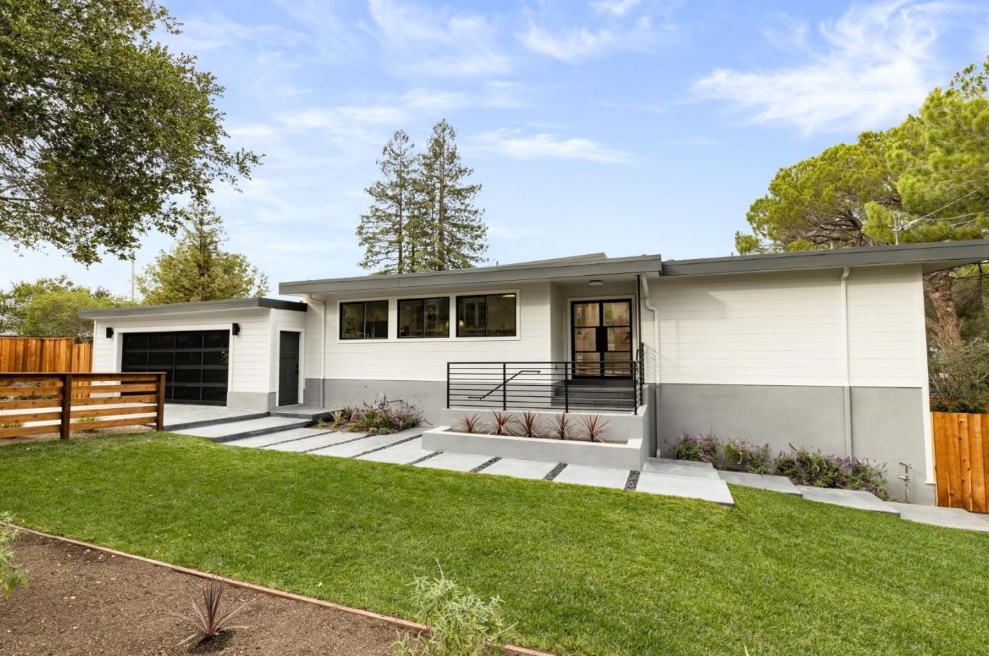 813 Lakeview Way, Redwood City, CA 94062