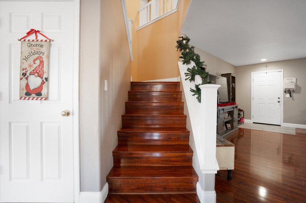 1754 Brentwood Ct, Hollister CA  95023-8110 exterior