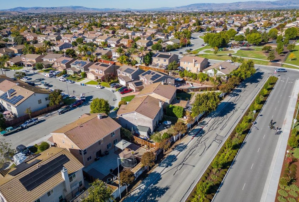 1754 Brentwood Ct, Hollister CA  95023-8110 exterior