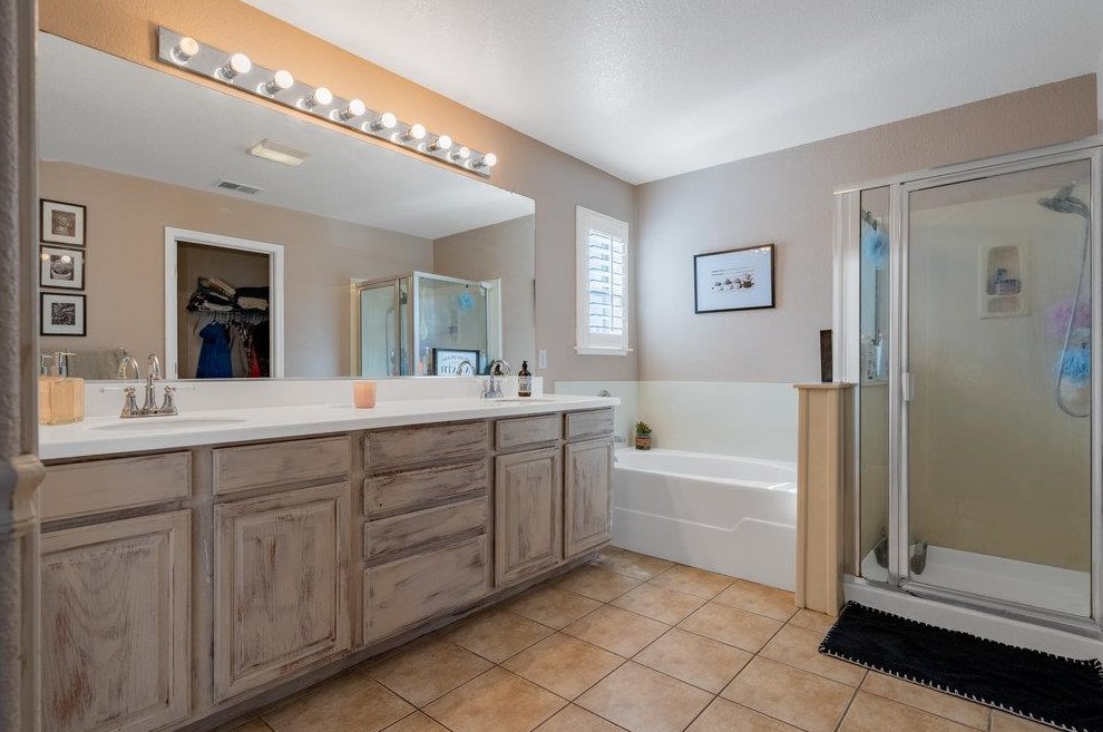 1754 Brentwood Ct, Hollister CA  95023-8110 exterior