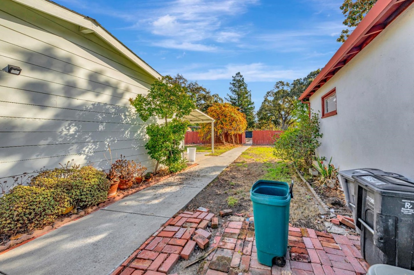 243 Poplar Ave, Redwood City, CA 94061