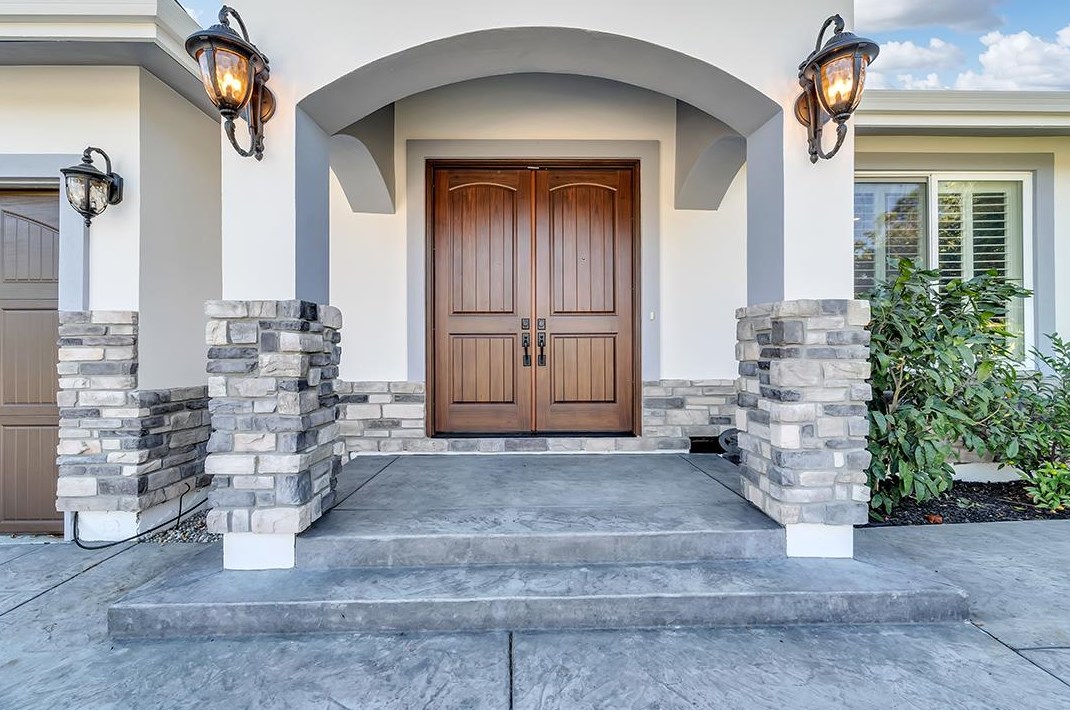 2628 Aborn Rd, San Jose, CA 95121-1201