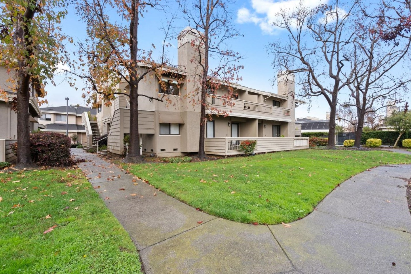 143 Albacore Ln, San Mateo, CA 94404-1974