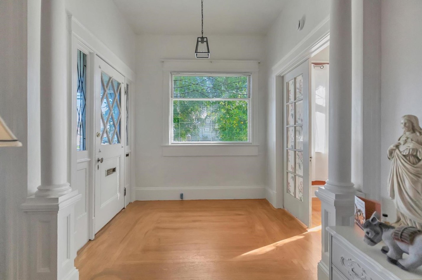 836 Monterey St, Hollister, CA 95023
