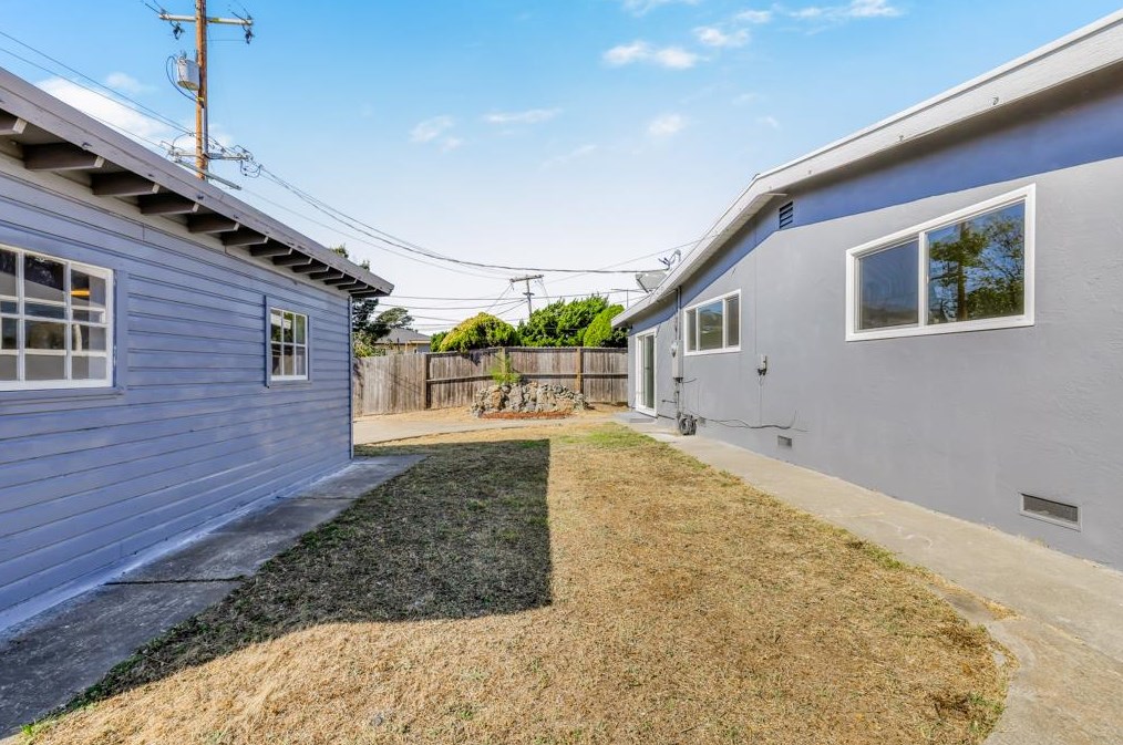 2940 Gomer Dr, Richmond CA  94806-2659 exterior