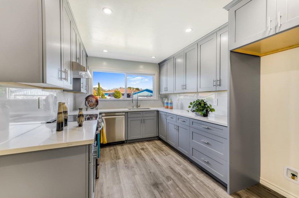 2940 Gomer Dr, Richmond CA  94806-2659 exterior