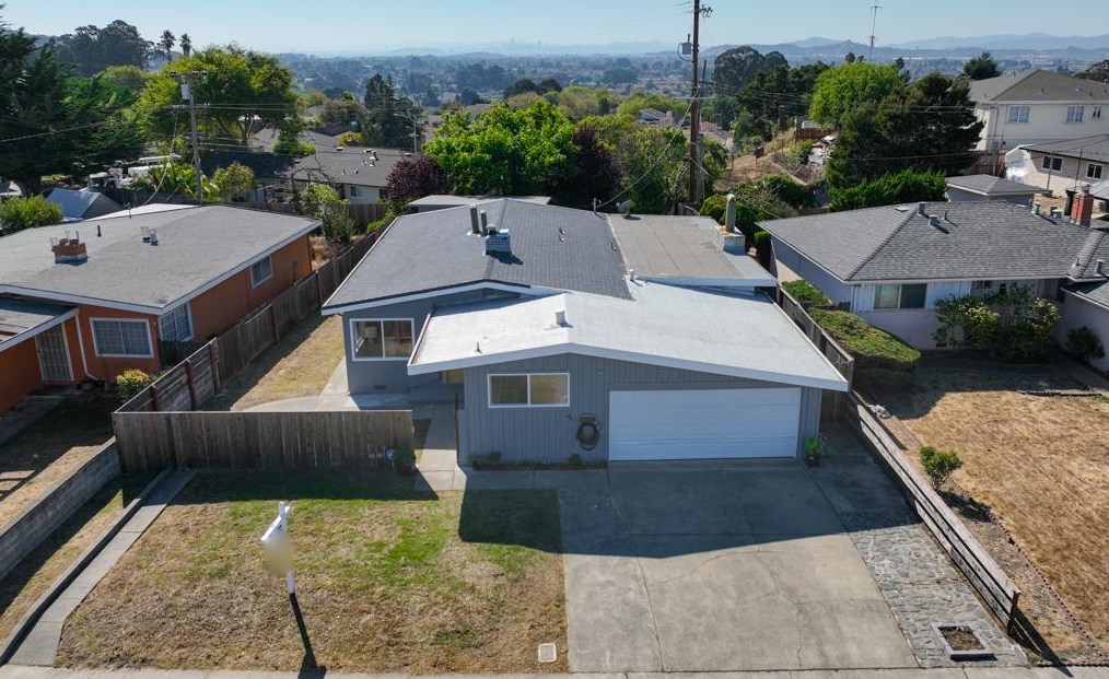 2940 Gomer Dr, Richmond CA  94806-2659 exterior