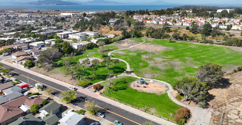 2940 Gomer Dr, Richmond CA  94806-2659 exterior