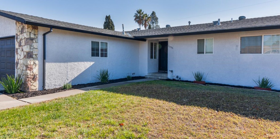1335 Robin St, Los Banos, CA 93635-3011