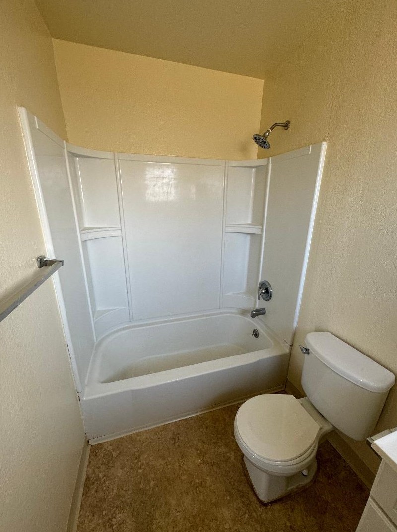 1535 Imperial Way, Salinas CA  93906-2516 exterior