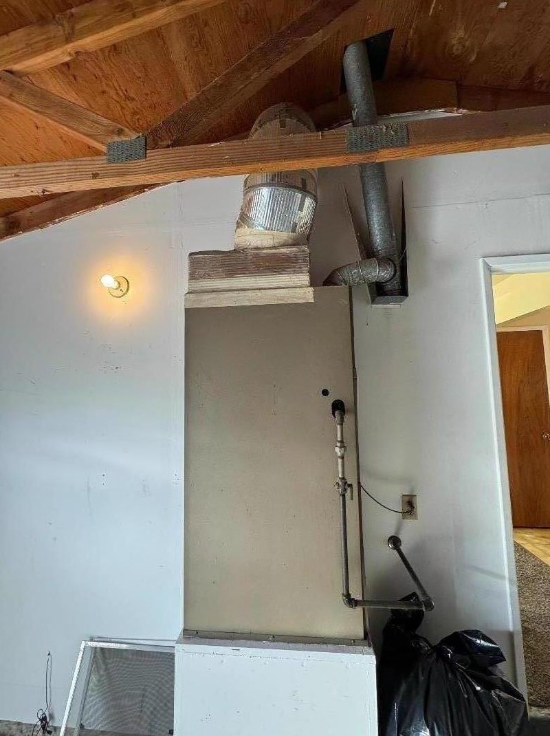 1535 Imperial Way, Salinas CA  93906-2516 exterior