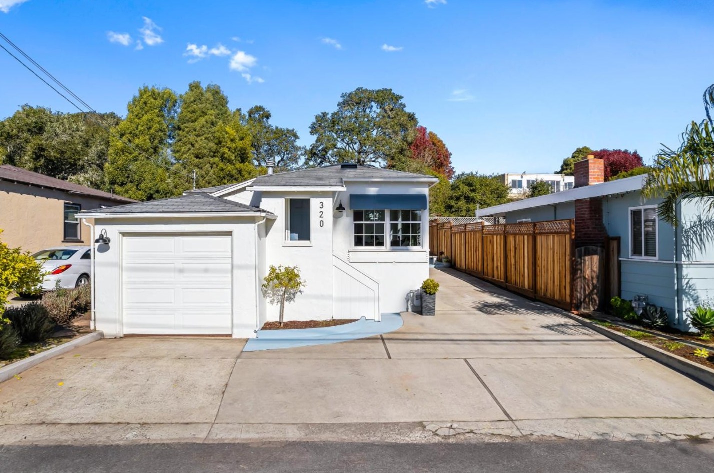 320 Hillcrest Dr, Aptos, CA 95003
