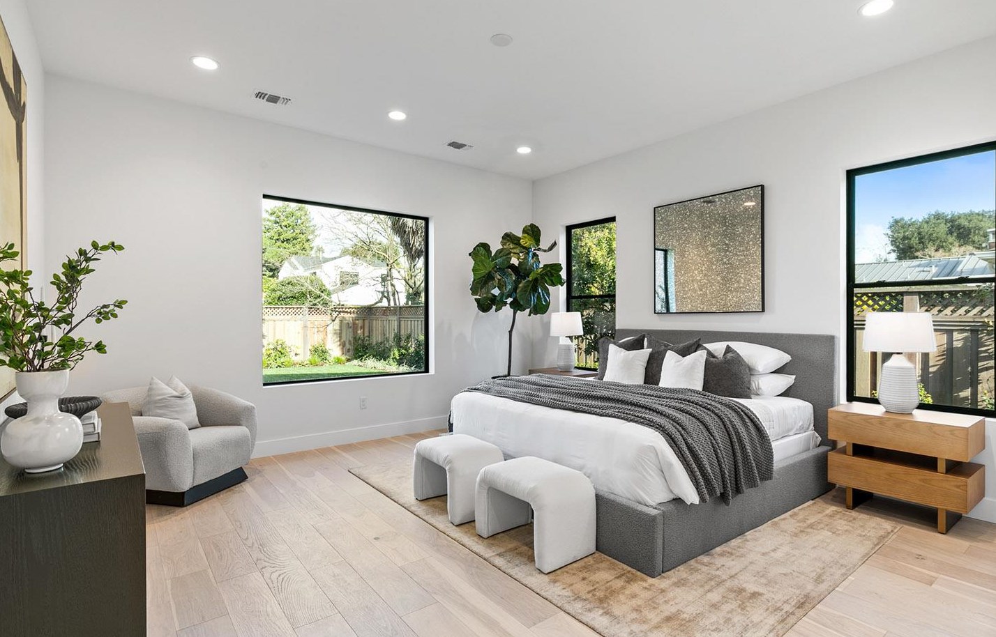 972 Olive St, Menlo Park CA  94025-5751 exterior