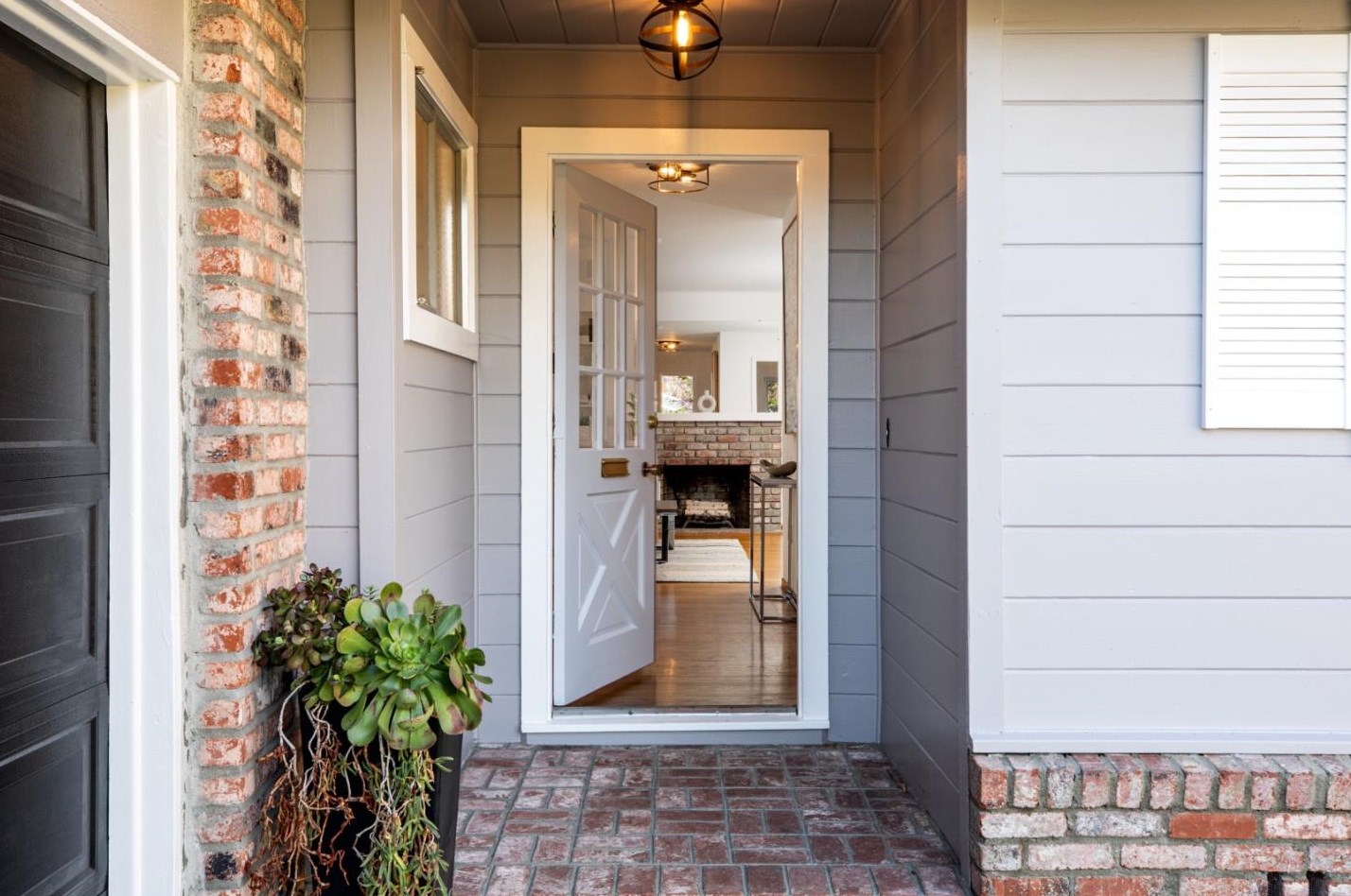 3704 Cass Way, Palo Alto, CA 94306-3111