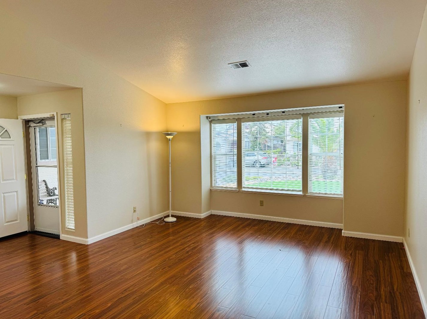 3064 Bostick Ave, Marina, CA 93933-3749